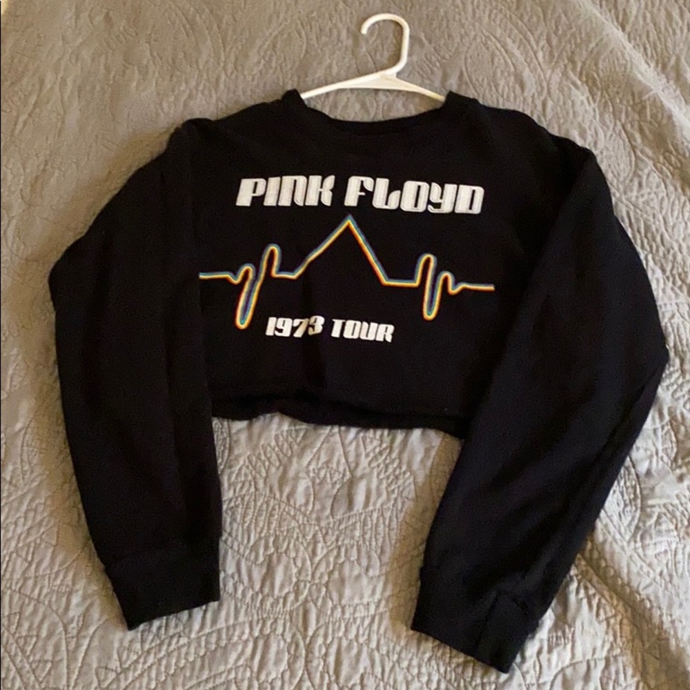 Black Cropped Sweatshirt